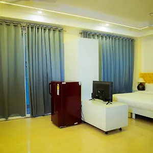 Lime Tree Luxury - Service Near Artemis Hospital ,gurgaon Гургаон