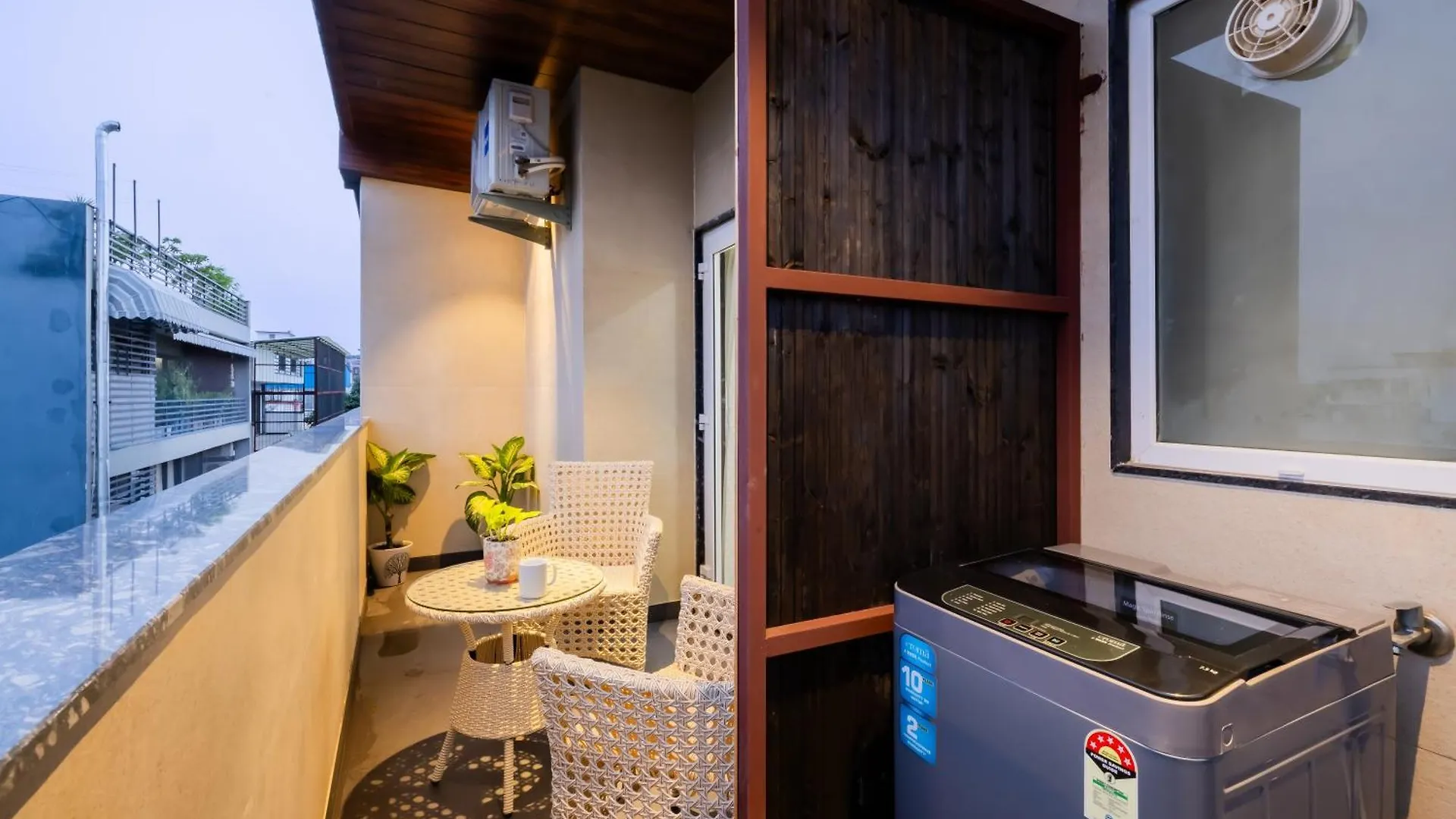 Апарт-отель Kyomi Service Apartments Гургаон Индия