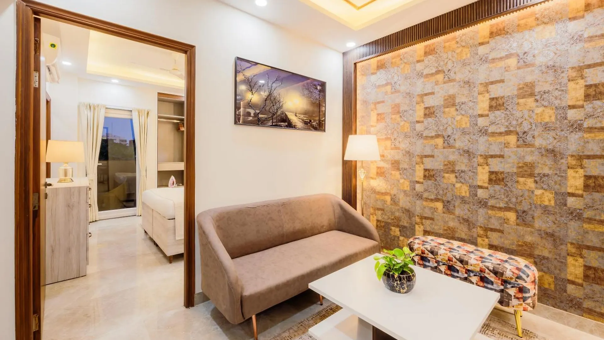 Kyomi Service Apartments Гургаон