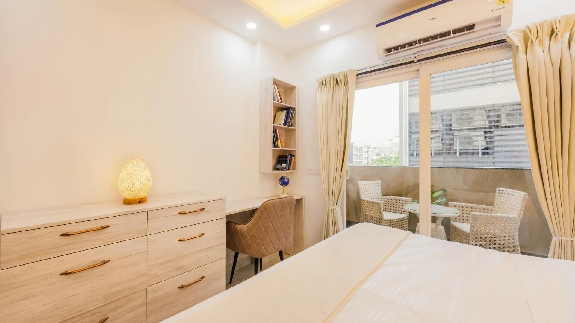 Kyomi Service Apartments Гургаон